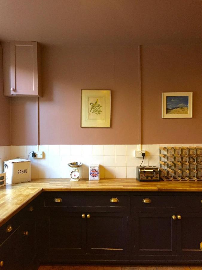 Manor House Moreton - Entire Holiday Home 多切斯特 外观 照片